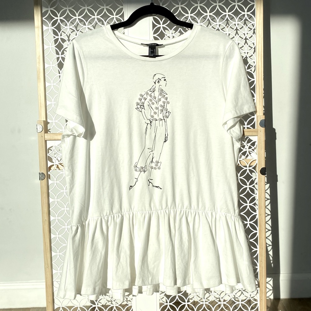 Peplum graphic design T-shirt with pearl details